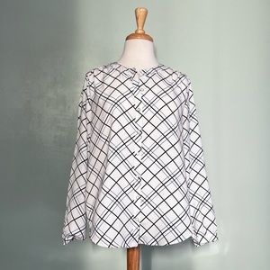 Women’s long sleeve button down dress shirt